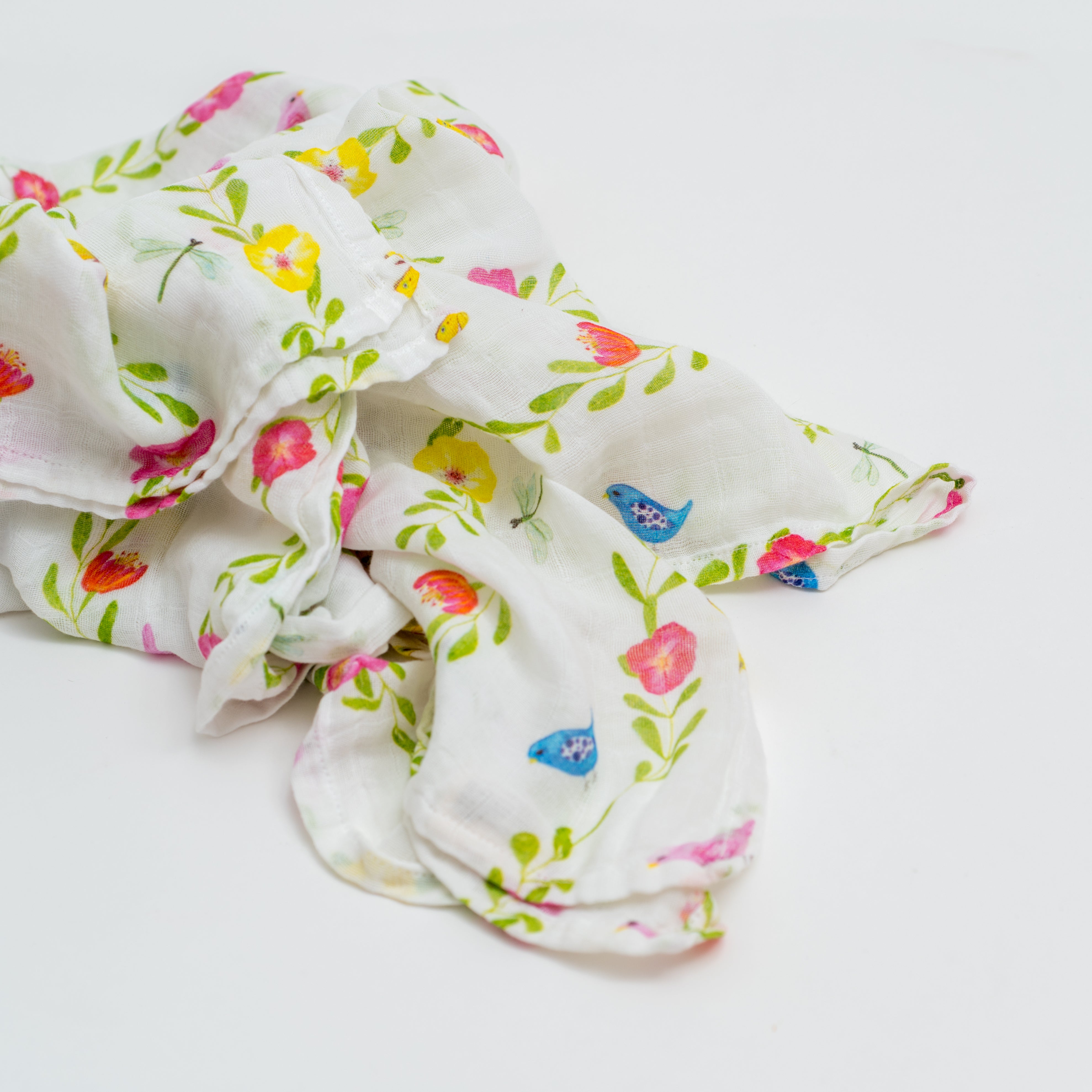 Swaddle with pretty flowers, birds and dragonflies print