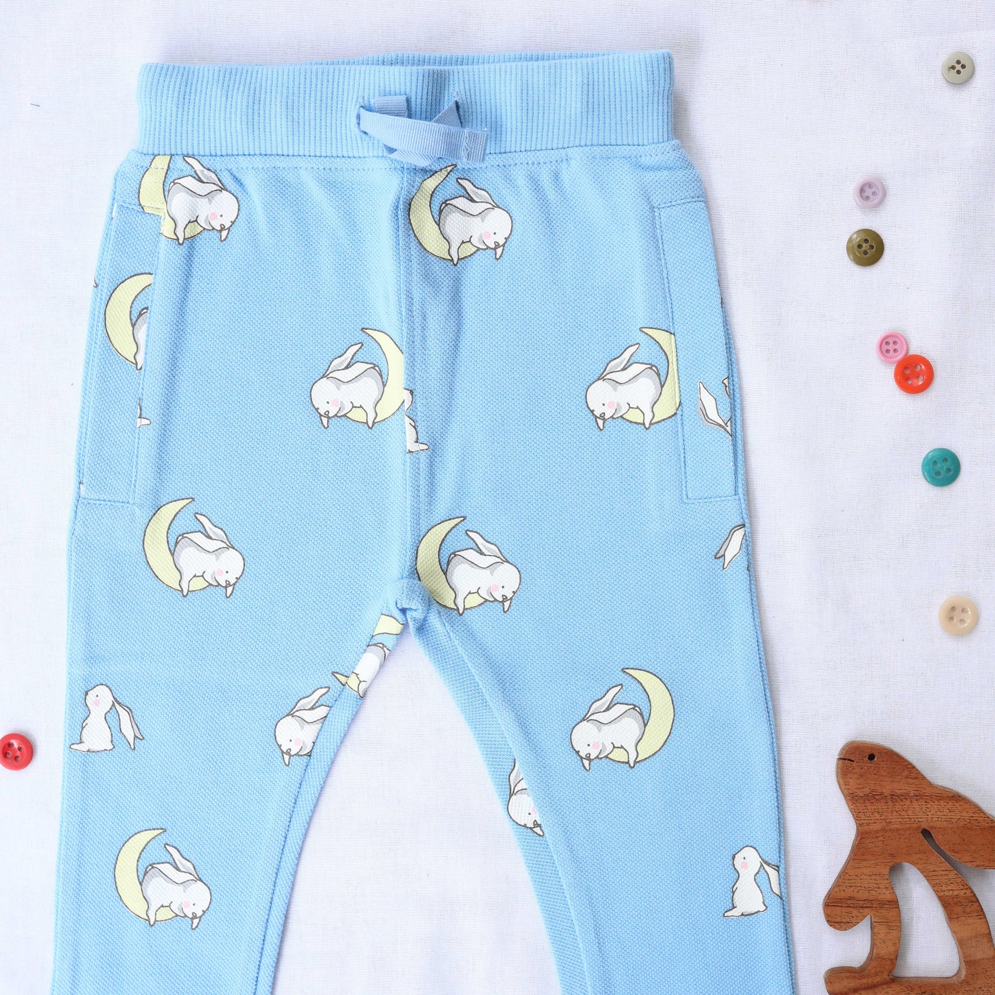 Hoppy days lounge wear